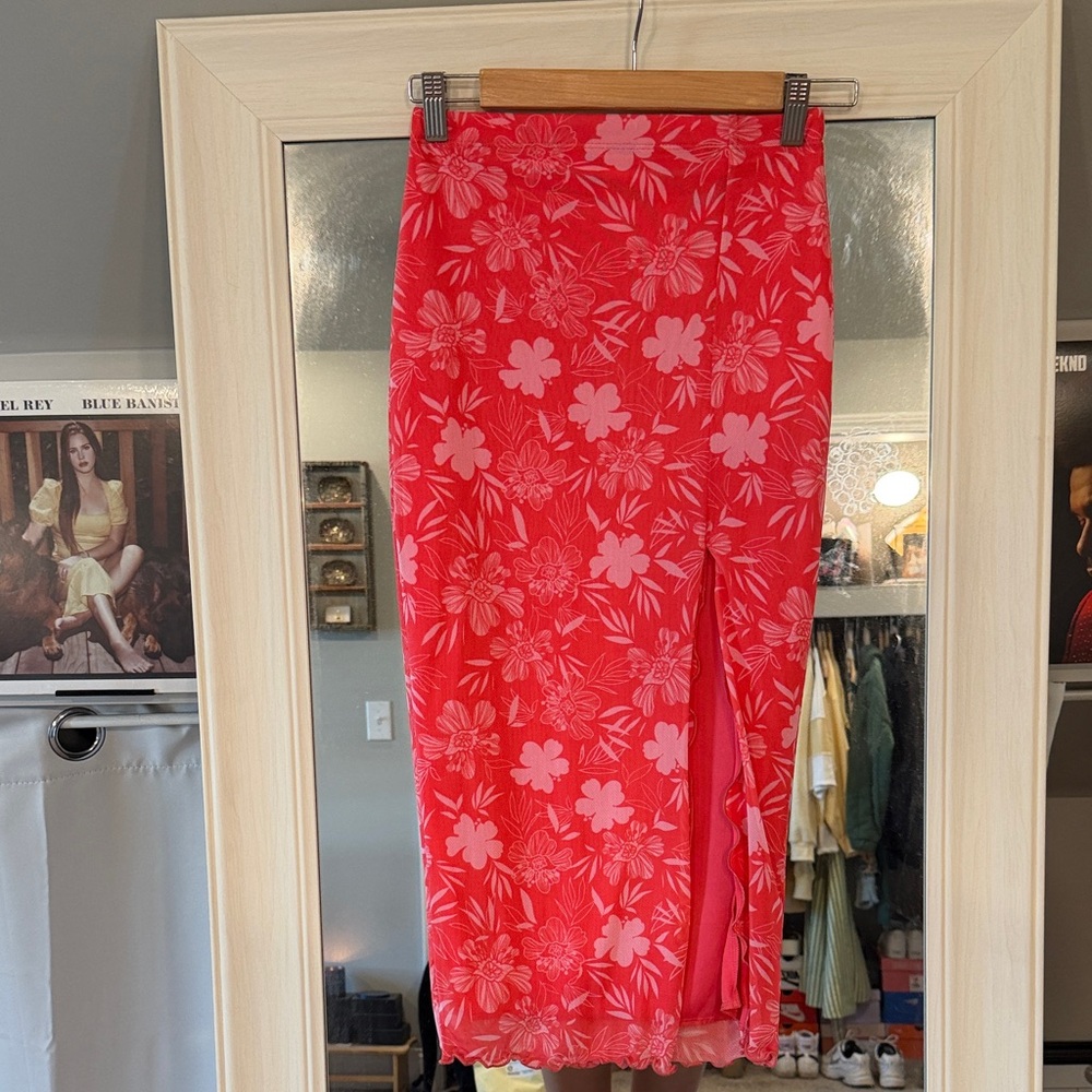 Women’s Pink Floral Swim Cover-Up Skirt
